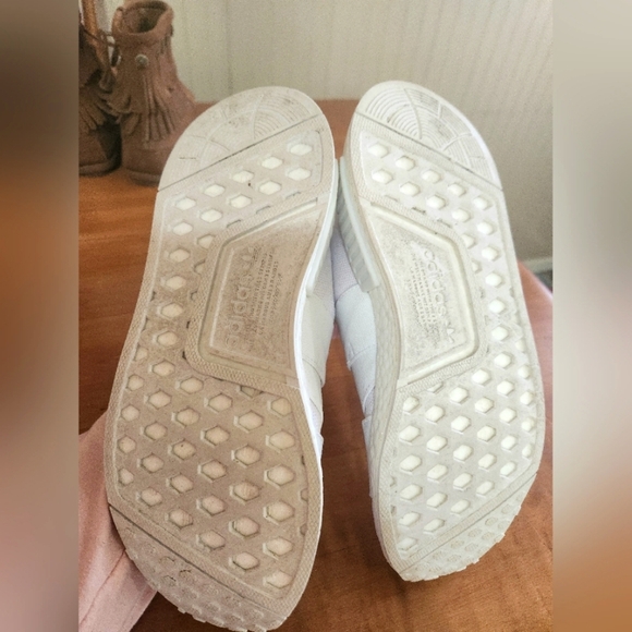 Adidas NMD R1 Slip On Shoes Womens Size 7 - Picture 7 of 8